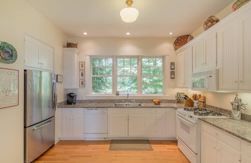 Camden House | Ogier Point Cottage on coveted Bay View St. Summer just opened up! Book Now!