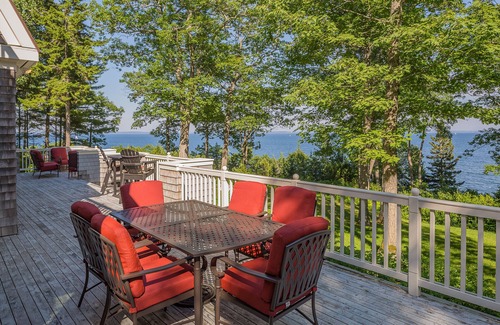 Camden House | Ogier Point Cottage on coveted Bay View St. Summer just opened up! Book Now!