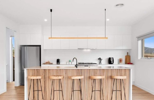 Grovedale House | OH SO Coast-10 Mins to Torquay, Barwon Heads, Golf