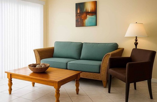 Sunny Isles Beach Condo | OH WOW! 5 minutes from the beach with free parking.!