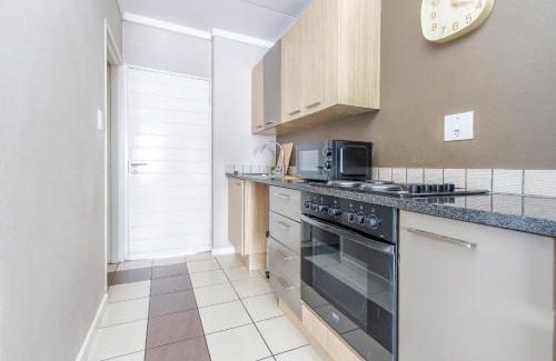 Greater Johannesburg Metropolitan Area Apartment | OHasis Stay