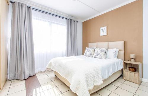 Greater Johannesburg Metropolitan Area Apartment | OHasis Stay