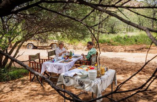 Kamanjab Cabin | Ohorongo Safari Lodge