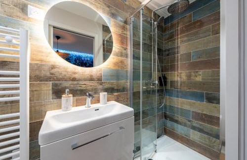 Valenciennes Apartment | OIQIA Air Nomad Sydney