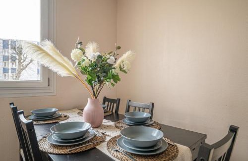 Liberation Apartment | OIQIA Hesychia