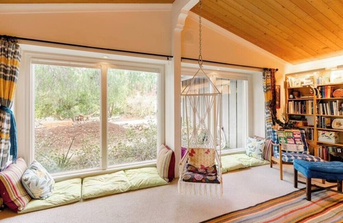 Ojai House | Ojai Valley East End Chic Ranch Home with Views, 2 bedrooms