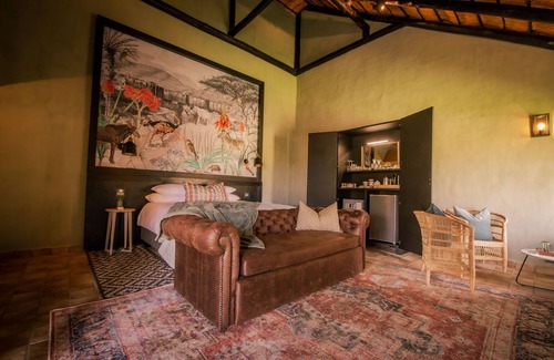 Windhoek Cabin | Okapuka Safari Lodge