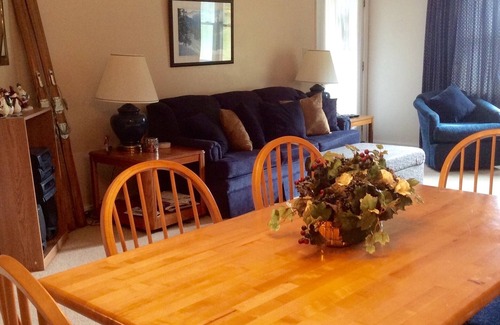 Ludlow Condo | Okemo Mountain Slopeside Vacation Condo