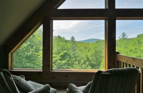 Proctorsville House | Okemo Mountain View Retreat