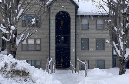 Ludlow Condo | Okemo Ski in-Ski out @ Winterplace, 3 bdr, 2 ba Condo with Pool, Hot Tub, W/D