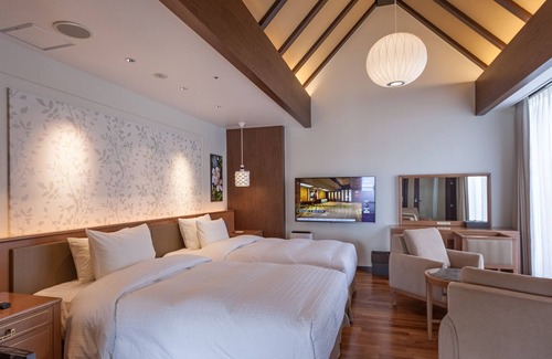 Naha City Centre Hotel | Okinawa Kariyushi Resort Exes Naha