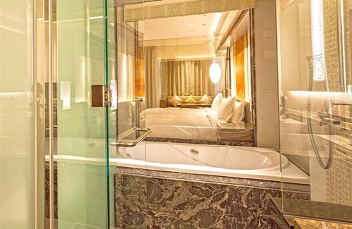 Naha City Centre Hotel | Okinawa Kariyushi Resort Exes Naha