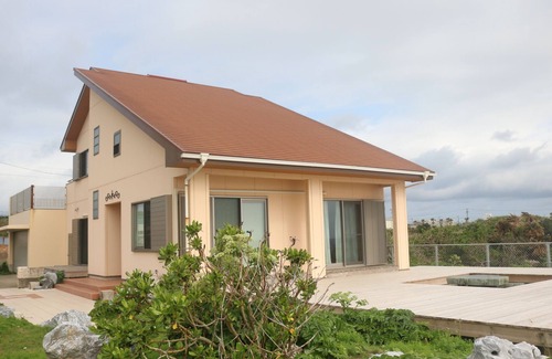 Wadomari Villa | Okinoerabujima where blue sea and blue sky look good.Why don't you spend your time at the condominium by the sea?