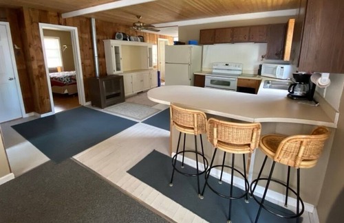 Arnolds Park Cottage | Okoboji Cottage Sleeps 6 Private dock and boat lift included
