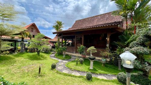 Banyuwangi House | OKU Guest House