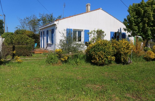 La Bree-les-Bains House | Oléron, La Brée les Bains, Maison 400m de la Plage sur Terrain 2000m2