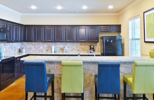 Wellborn House | Ol' Army Retreat ~ Aggieland Vacation Rentals