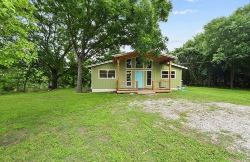 Canyon Lake Cottage | Ol' Greengo on the Horseshoe - Guadalupe Riverfront