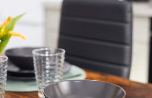 Oldham House | Ol-Mumps Cosy 2bd Free Parking & Wifi