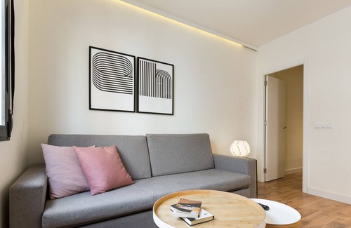 L'Hospitalet de Llobregat Apartment | Olala Archangel Flat 5.3 I Balcony I