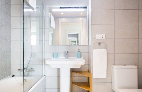 Sant Adria de Besos Apartment | Olala harbor forum 4. 3