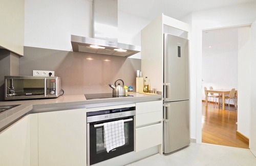 Les Corts Apartment | Olala Les Corts Exclusive 1BR Flat w/balcony