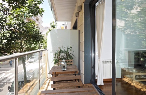 Les Corts Apartment | Olala Les Corts Exclusive 1BR Flat w/balcony
