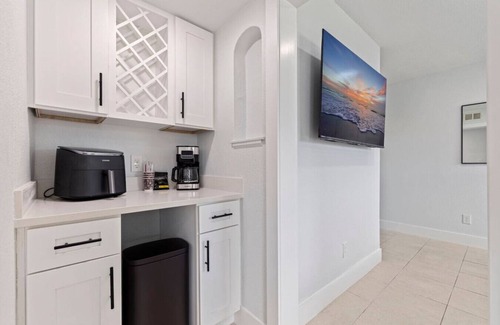 Treasure Island Apartment | Olas Oasis - Cozy T.I. Beach Getaway