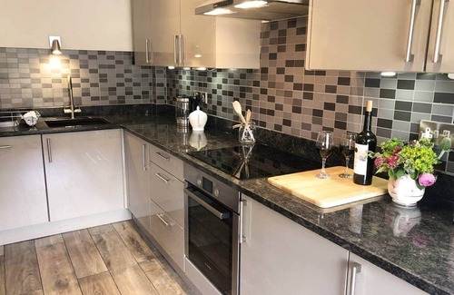 Bakewell Apartment | Old Beams Central Bakewell Stylish Duplex for 5