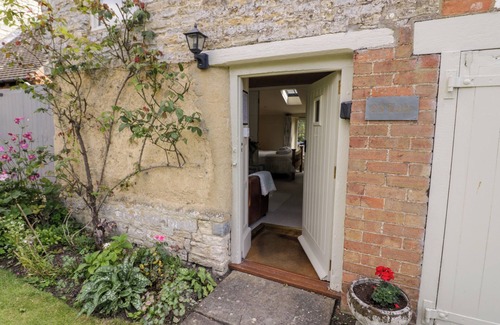 Halford Cottage | OLD BOTHY, romantic, character holiday cottage in Halford