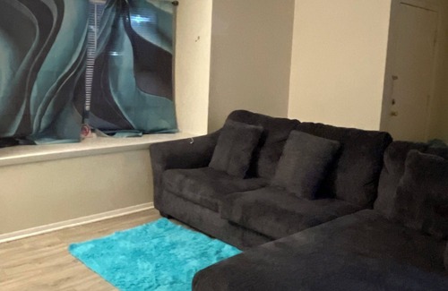 St. Andrews Apartment | Old but classy 2-bedroom apartment in charming Columbia with AC, WiFi
