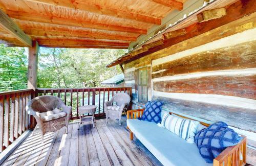 Lake Junaluska House | Old Chestnut Cabin
