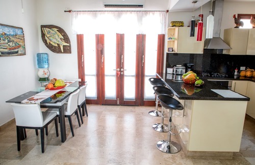 Centro Apartment | Old City Elegance with Magnificent Ocean Views and Sunsets from top roof.