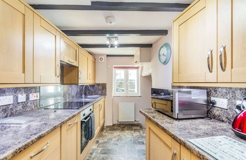 Bainbridge Cottage | OLD DAME SCHOOL, family friendly, with open fire in Bainbridge