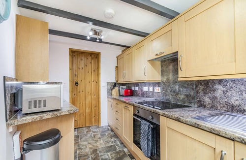 Bainbridge Cottage | OLD DAME SCHOOL, family friendly, with open fire in Bainbridge