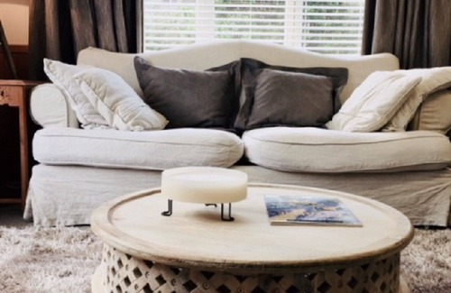 Wellington Cottage | Old Farmer’s cottage Villa in the Bay - A Cozy, Relaxing Getaway