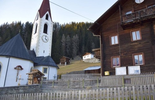 Kappl House | Old farmhouse (1600m altitude) in a quiet location on the sunny side of the Paznaun valley