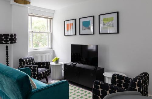 Bath Apartment | Old Farmhouse - Brand New Apartment - Free Parking - Central Bath