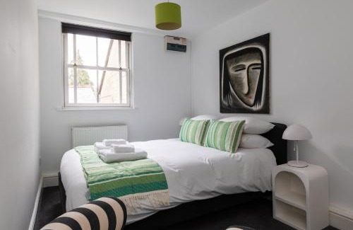 Bath Apartment | Old Farmhouse - Brand New Apartment - Free Parking - Central Bath
