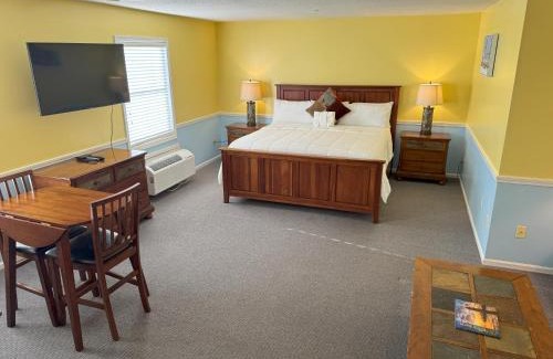 South Haven Hotel | Old Harbor Inn