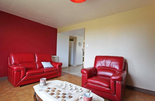 Tinchebray-Bocage Cottage | Old house with pets allowed