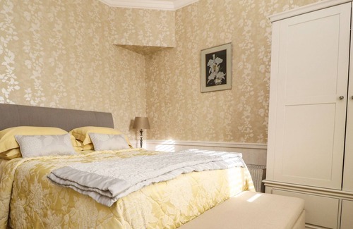 Churchtown Cottage | OLD HOLLOW COTTAGE, pet friendly, with open fire in Southport