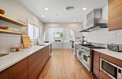 Los Feliz House | Old Hollywood Spanish home with amazing entertaining and outdoor spaces