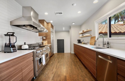 Los Feliz House | Old Hollywood Spanish home with amazing entertaining and outdoor spaces