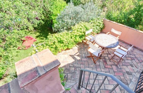Loule House | Old House Casita