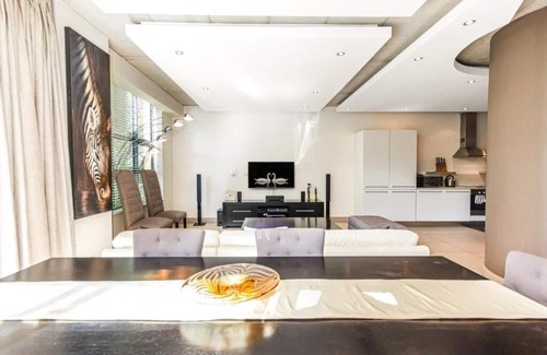 Greater Johannesburg Metropolitan Area Apartment | Old House Lane Melrose Boulevard