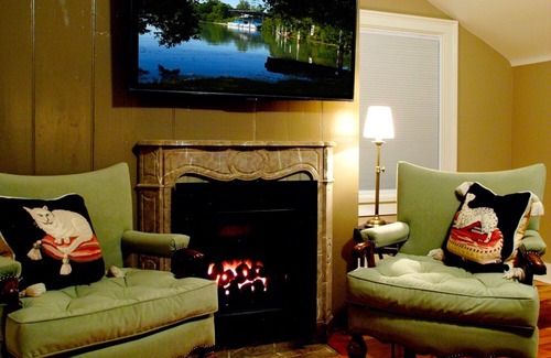 Old Town Historic District Bed & Breakfast | Old Ivy Walk