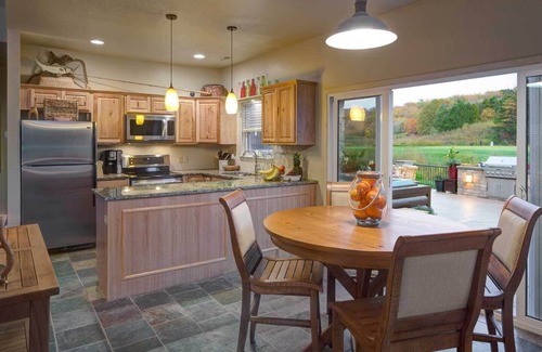Camdenton Cottage | Old Kinderhook Cottage Rentals Including Cottage 21