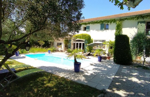 Cabannes Cottage | Old Mas in Provence with swimming pool