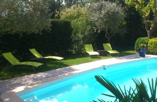 Cabannes Cottage | Old Mas in Provence with swimming pool